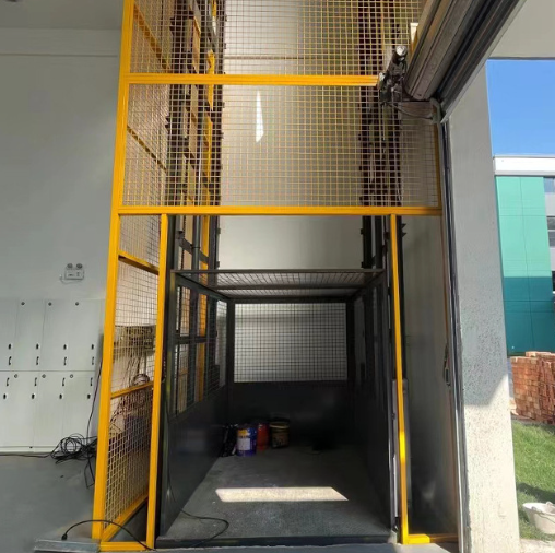 长汀导轨式升降机助力物流园破解运输难题